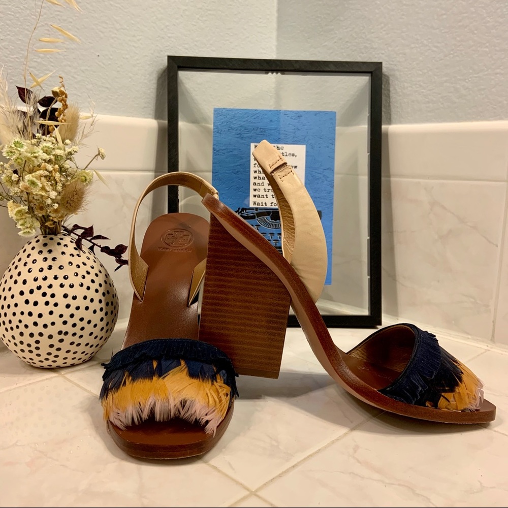 Tory Burch sz 7.5 heel sandals feathers block